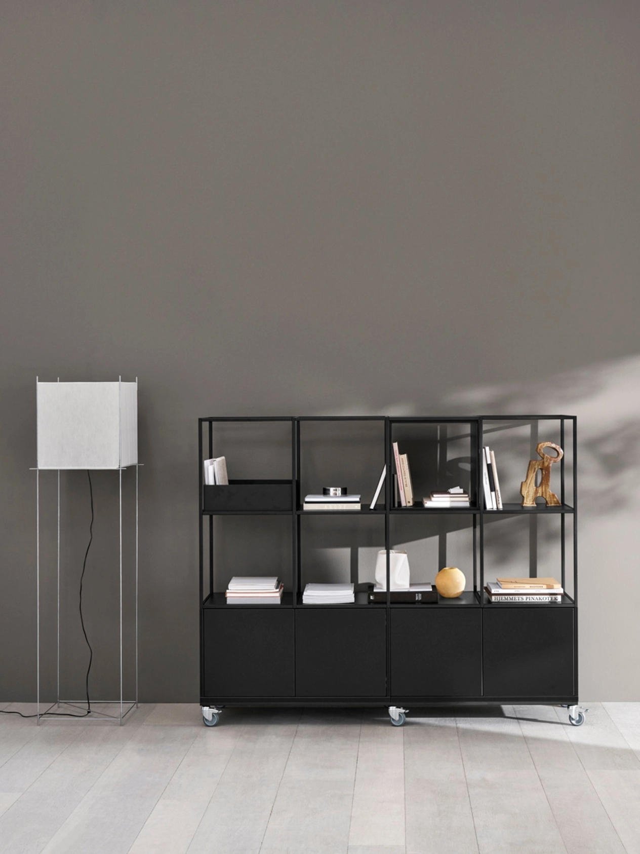 Crate_Divide_Mobile Storage