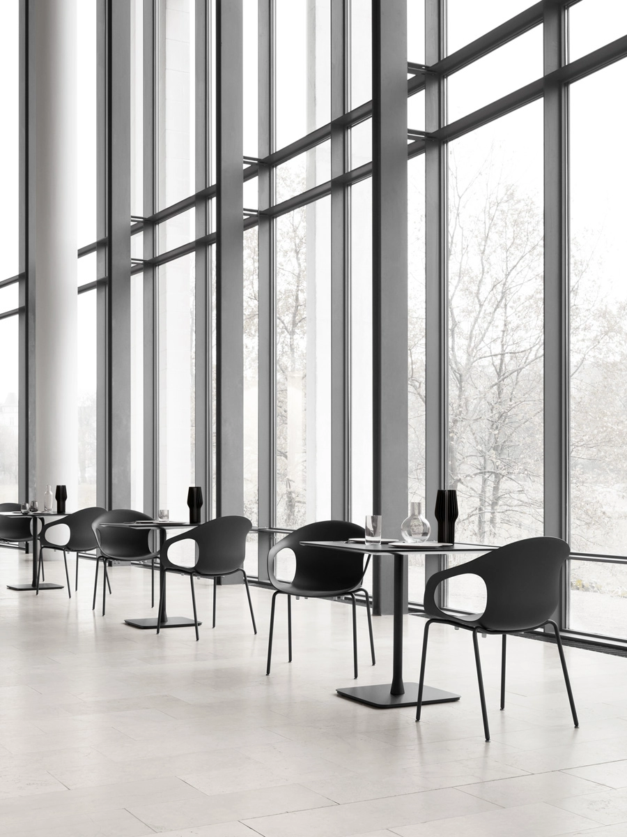 Kin_Un-Upholstered Chairs