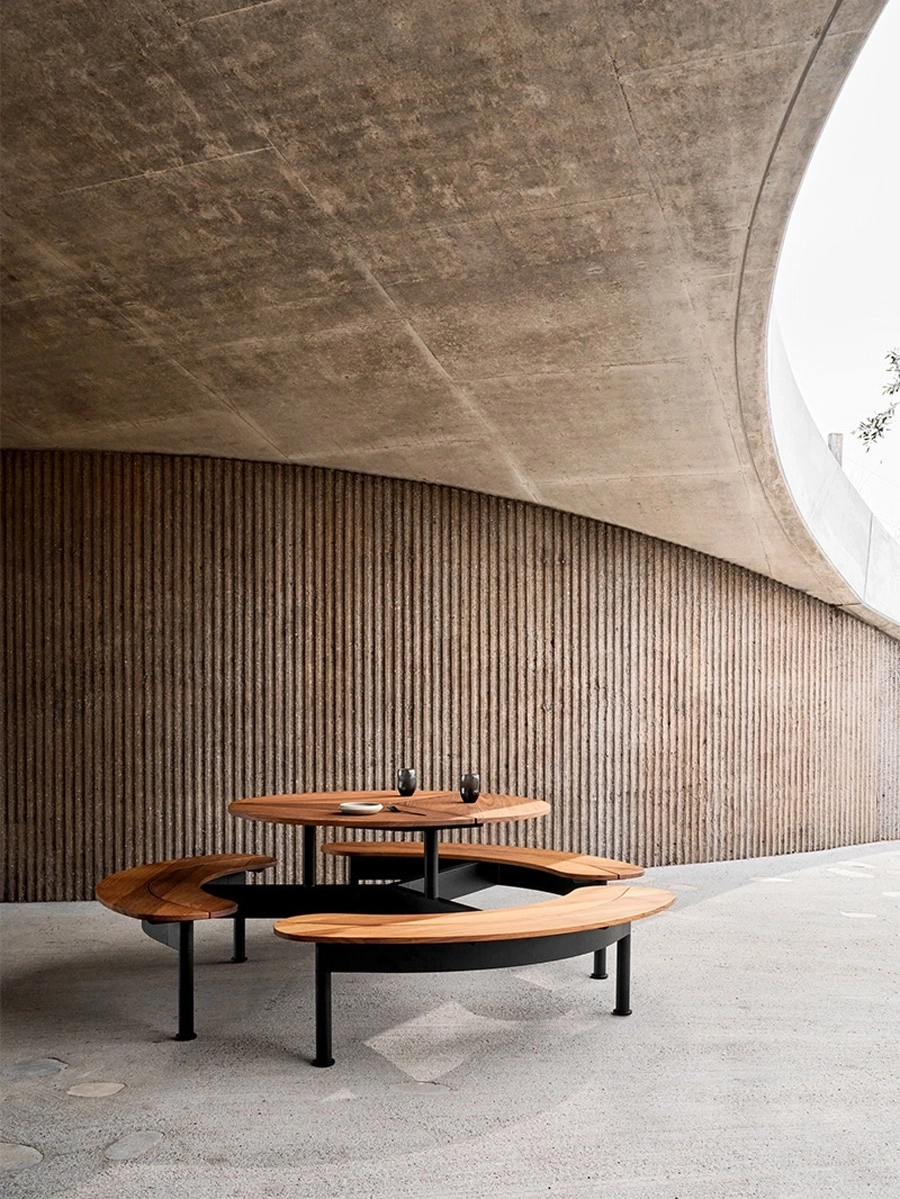 Tibo_Outdoor Benches Ranges