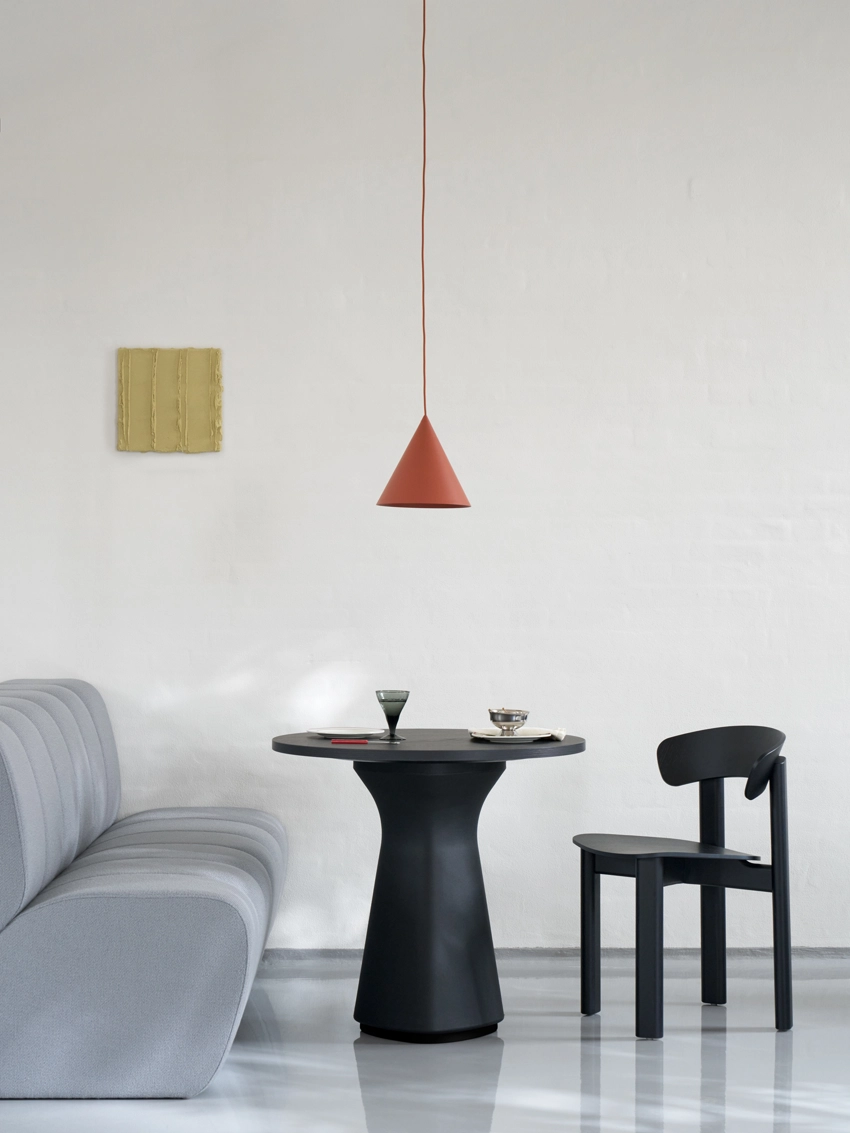 Aura_Modular_Dining_Sofa_family_03