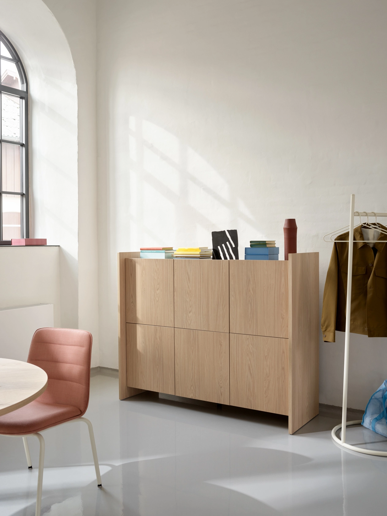 Sula_Credenza_family_03